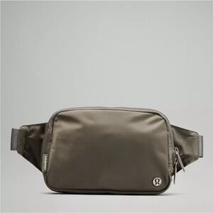 Lululemon Everywhere Belt Bag Large 2L, Grey Sage
